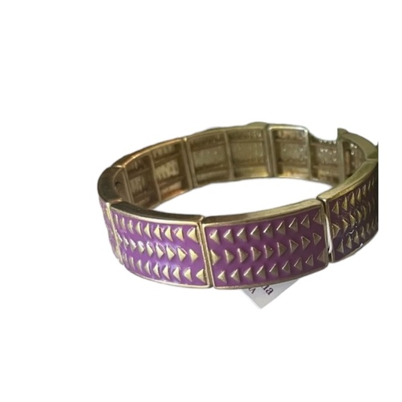 Lia Sophia Gold and Purple Arrow Design Stretch Bracelet - Picture 2 of 5
